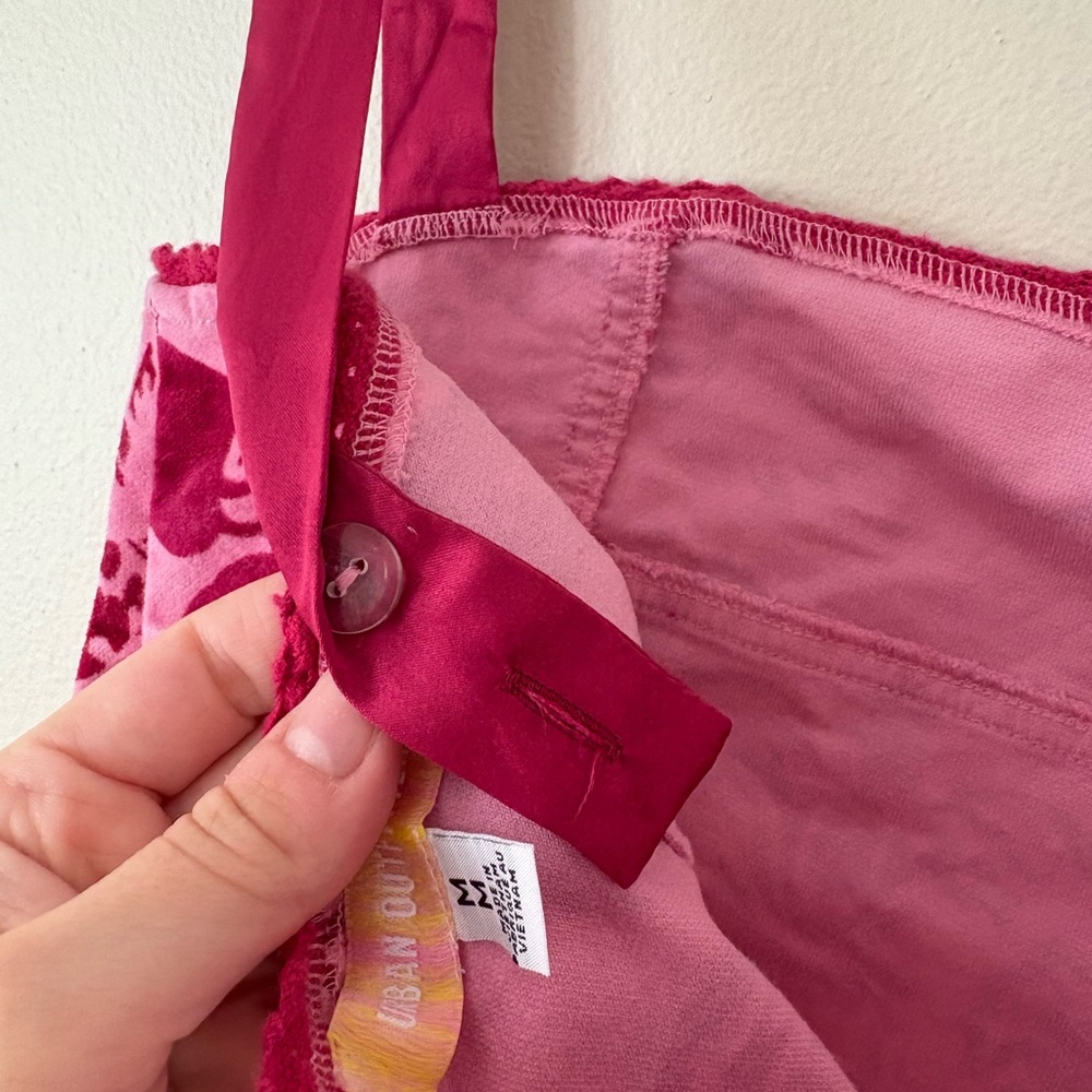 Urban Outfitters Pink Magenta Velvet Trixie Corset Top Ribbon Straps Size Medium - Picture 7 of 8